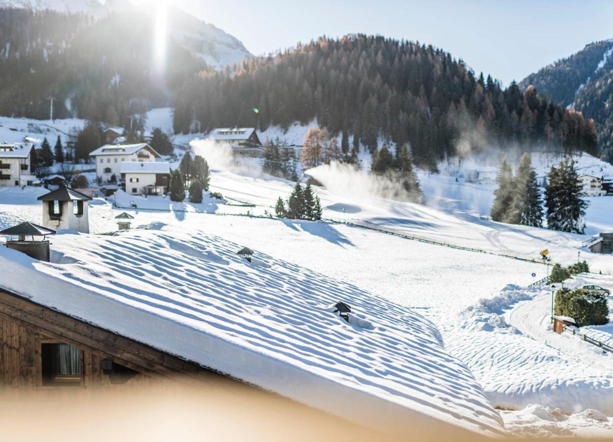 Cadepunt The Dolomites Lodge Selva di Val Gardena Exterior foto