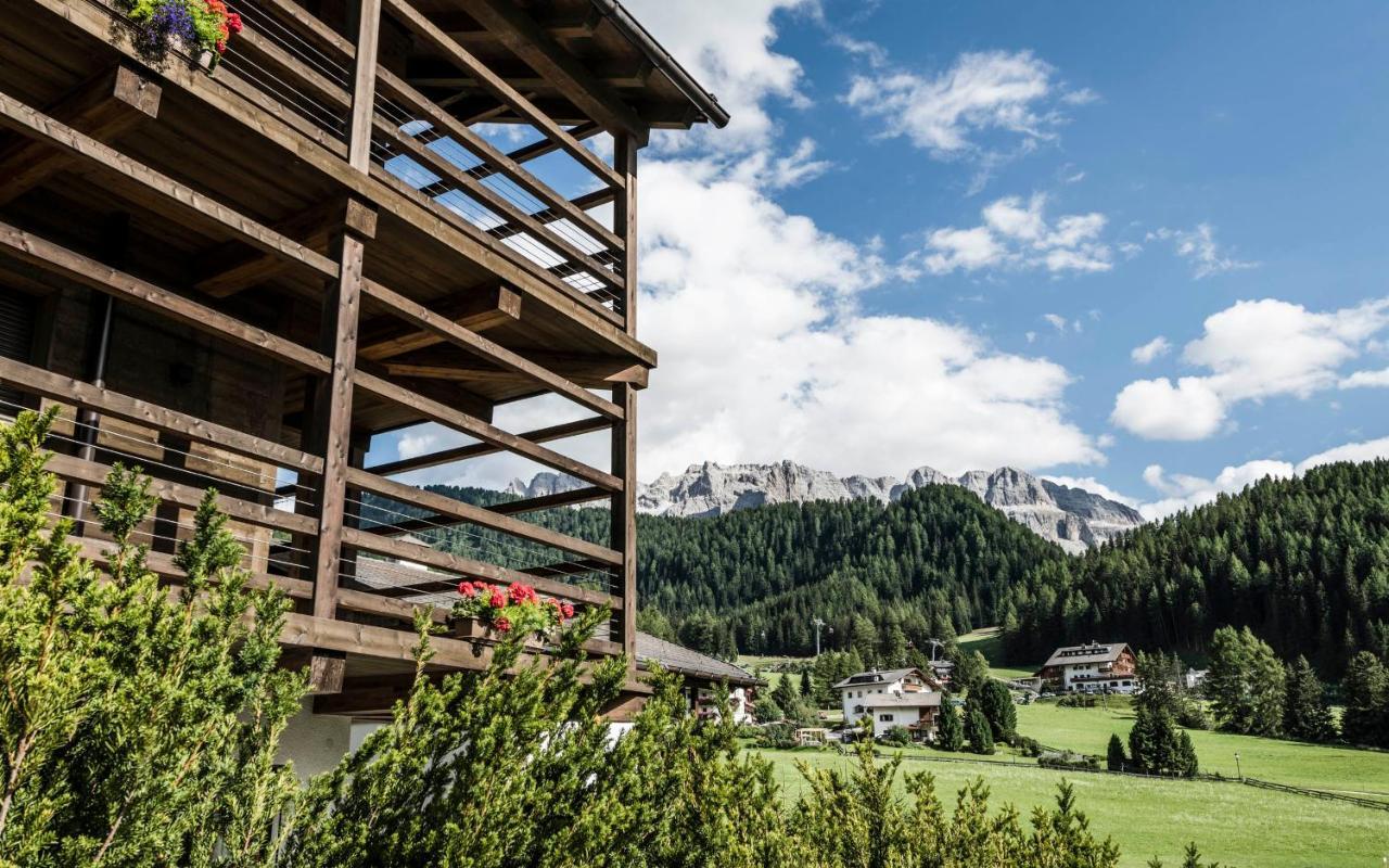 Cadepunt The Dolomites Lodge Selva di Val Gardena Exterior foto
